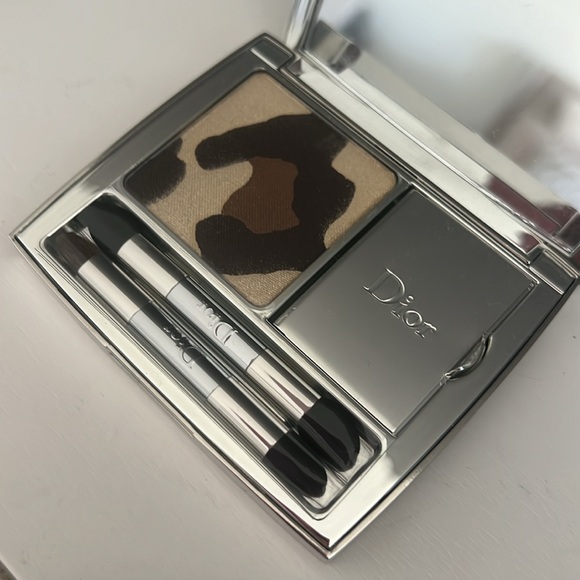 Dior golden jungle eyeshadow and lipgloss LIMITED EDITION - Picture 4 of 6